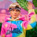 Ken 公仔穿著「I Am Kenough」連帽衫 – 芭比電影版