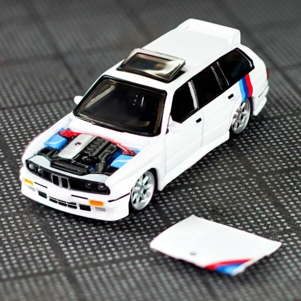 Hot Wheels Elite 64 1990 BMW 318i Touring 收藏車 - Image 3