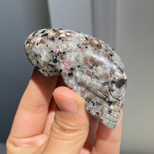 Yooperlite Alien Skull - Image 2